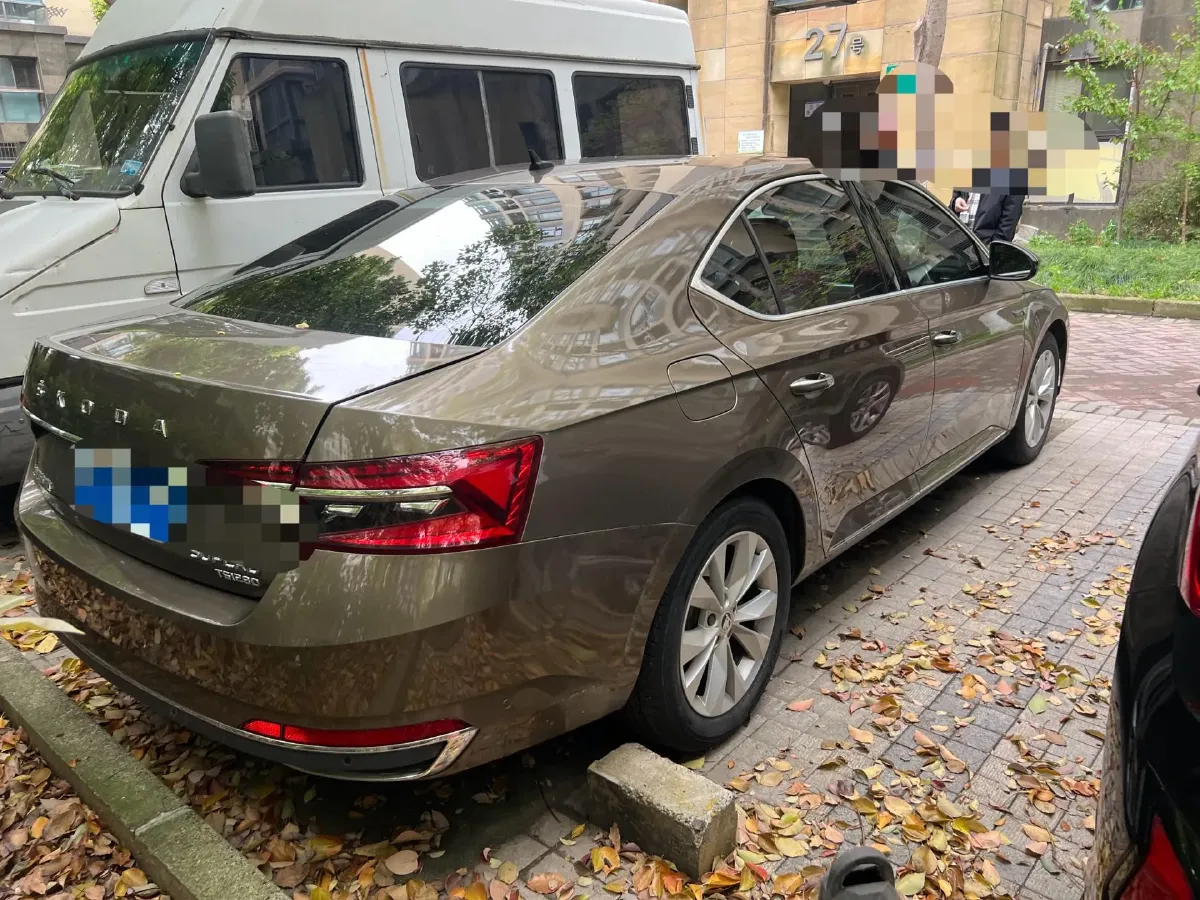 2019 Skoda Superb 1.4T 150HP L4 7DCT,autocango,china used car exporter,china ev exporter,chinese used car exporter,chinese used ev exporter