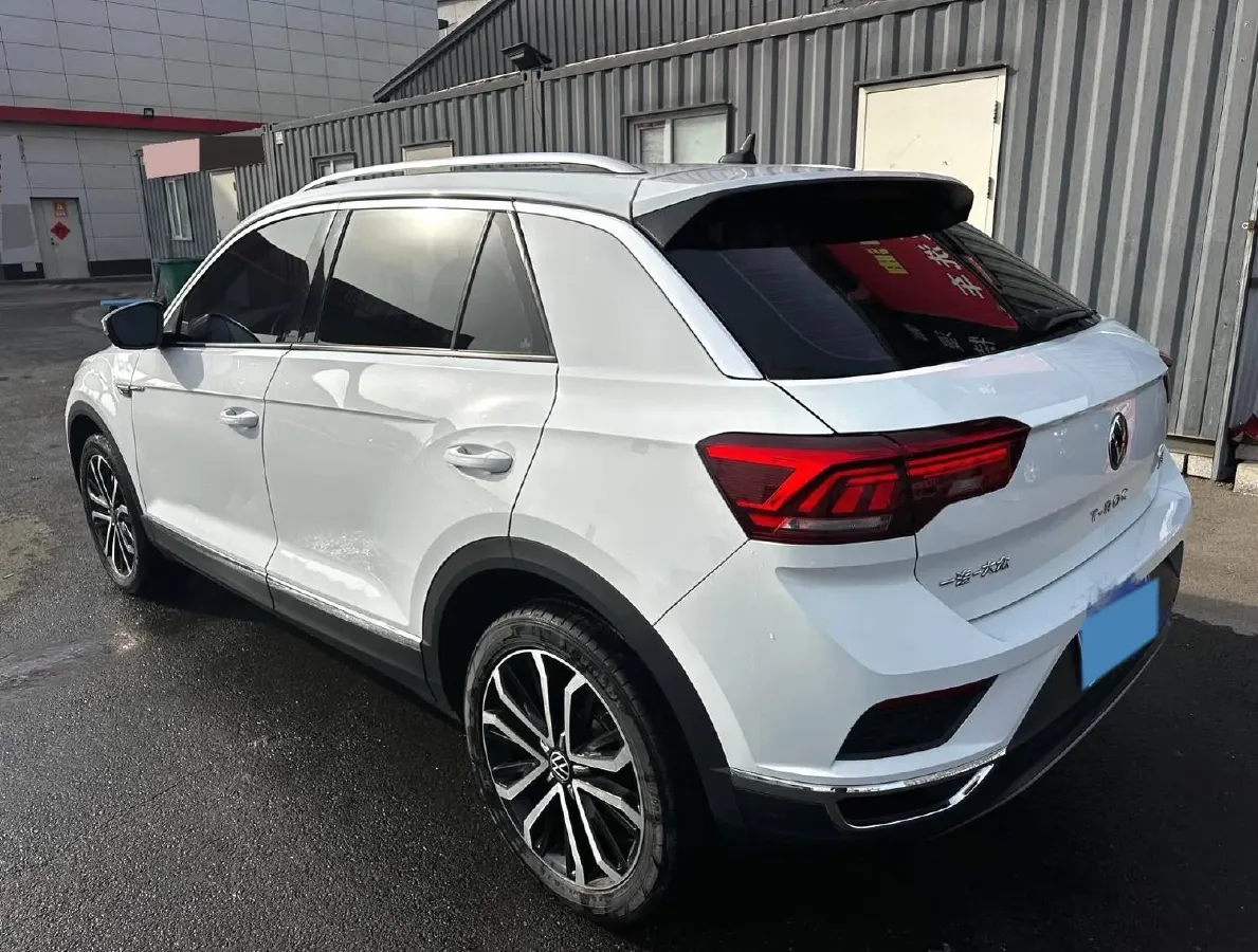 2021 Volkswagen T-Roc 1.4T 150HP L4 7DCT,autocango,china used car exporter,china ev exporter,chinese used car exporter,chinese used ev exporter
