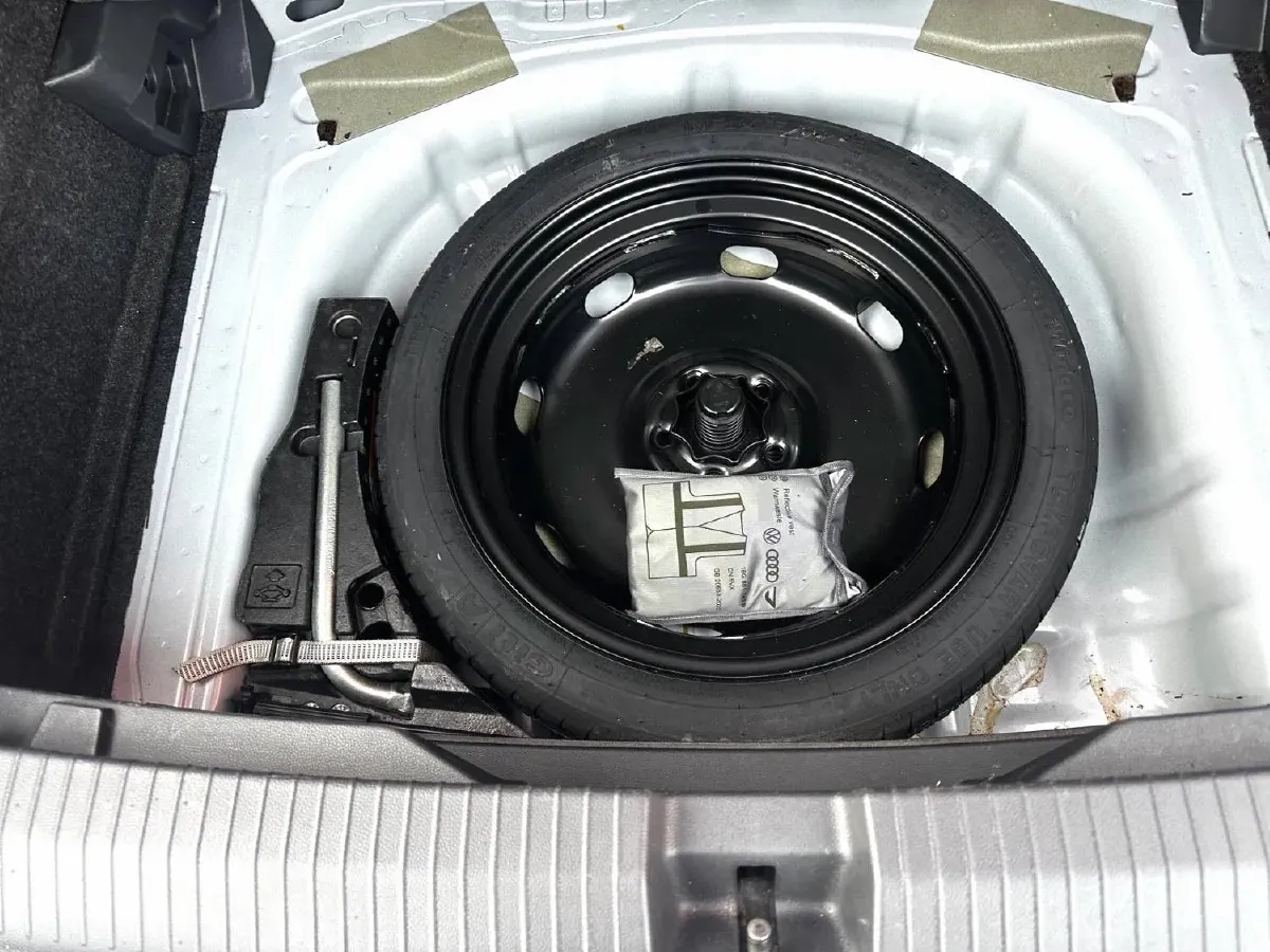 2021 Volkswagen T-Roc 1.4T 150HP L4 7DCT,autocango,china used car exporter,china ev exporter,chinese used car exporter,chinese used ev exporter