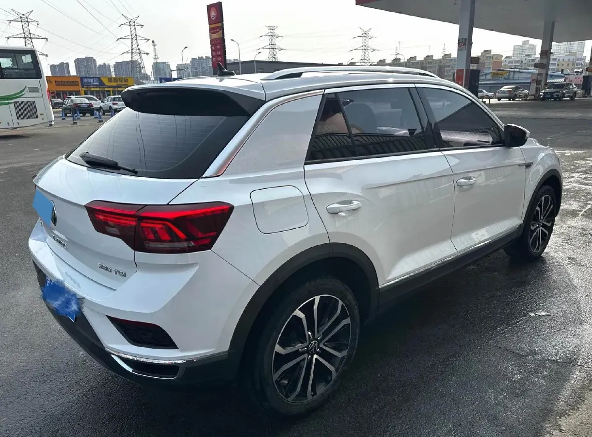 2021 Volkswagen T-Roc 1.4T 150HP L4 7DCT,autocango,china used car exporter,china ev exporter,chinese used car exporter,chinese used ev exporter