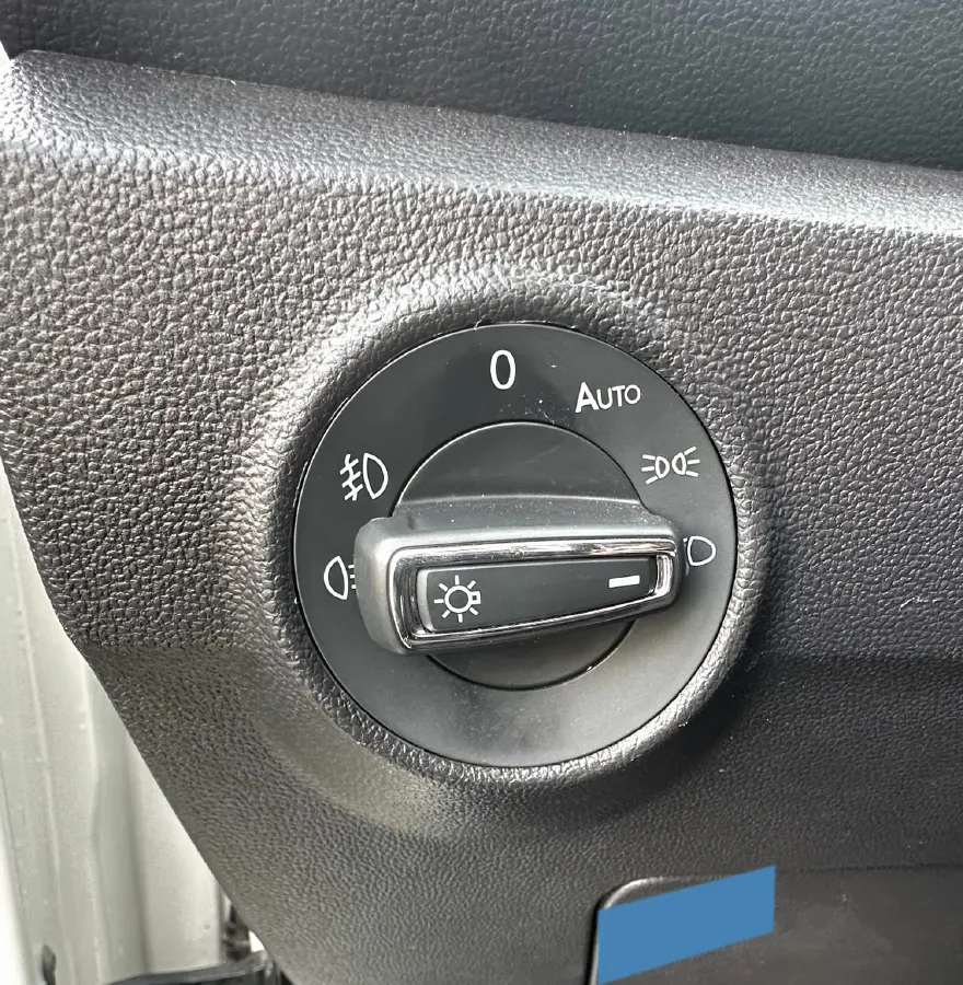 2021 Volkswagen T-Roc 1.4T 150HP L4 7DCT,autocango,china used car exporter,china ev exporter,chinese used car exporter,chinese used ev exporter