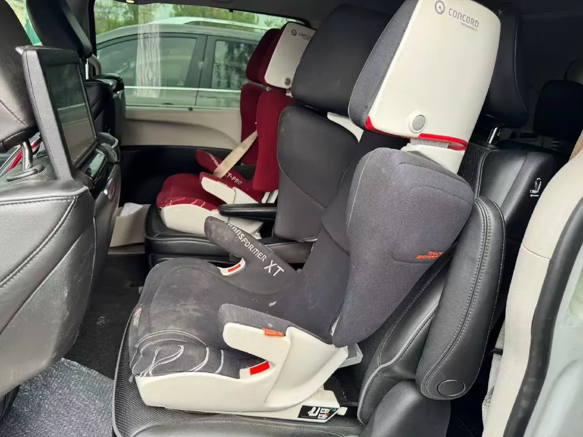 2017 Chrysler Pacifica 3.6L 279HP V6 9AT,autocango,china used car exporter,china ev exporter,chinese used car exporter,chinese used ev exporter