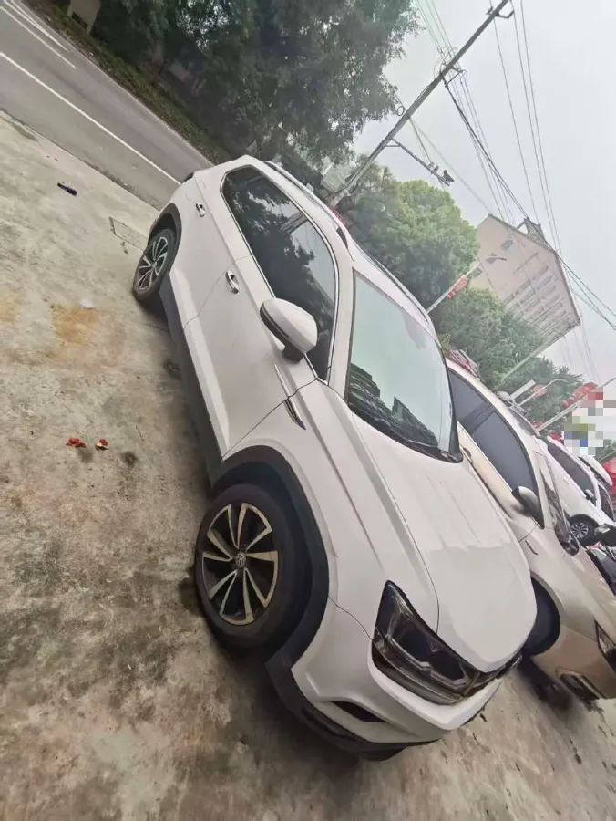 2019 MINI MINI 1.5T 102HP L3 7DCT,autocango,china used car exporter,china ev exporter,chinese used car exporter,chinese used ev exporter