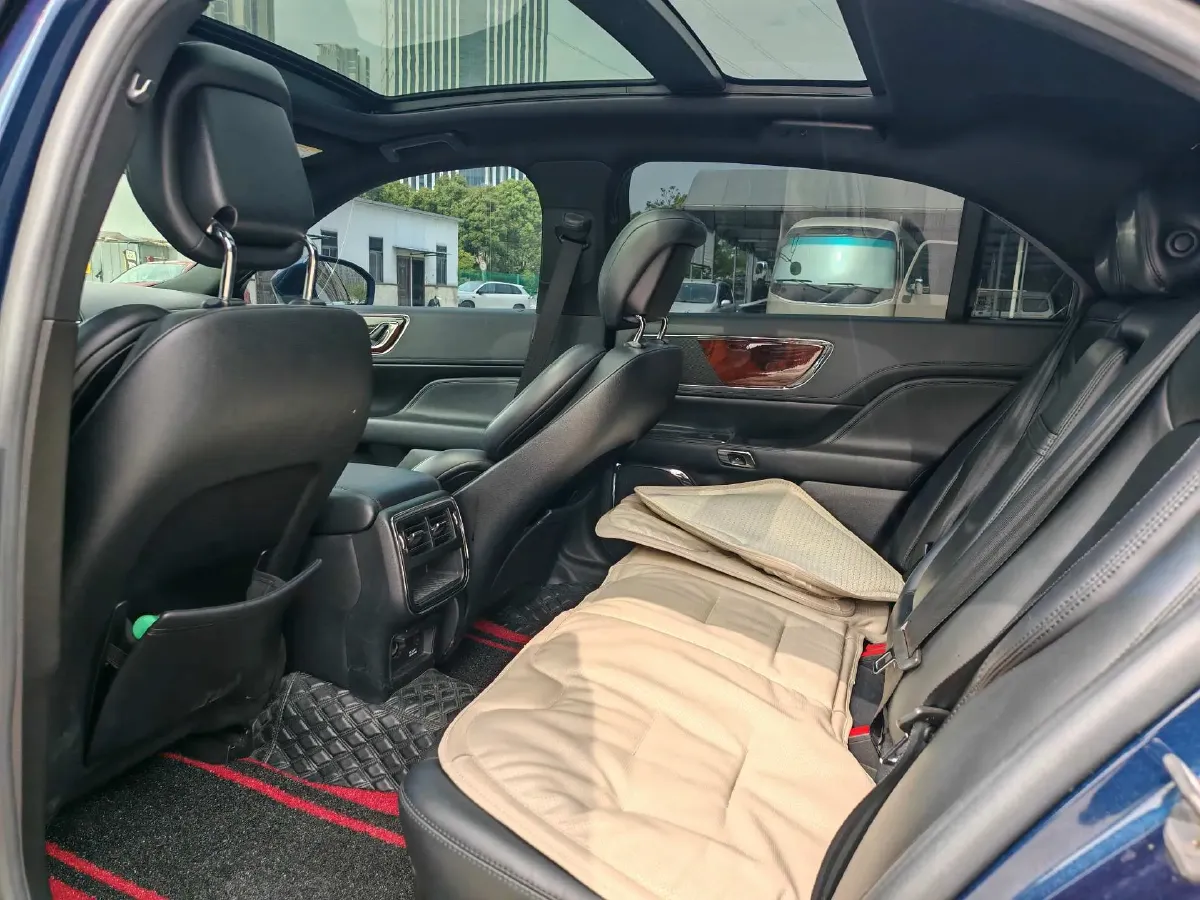 2017 Lincoln Continental 2.0T 261HP L4 6AT,autocango,china used car exporter,china ev exporter,chinese used car exporter,chinese used ev exporter