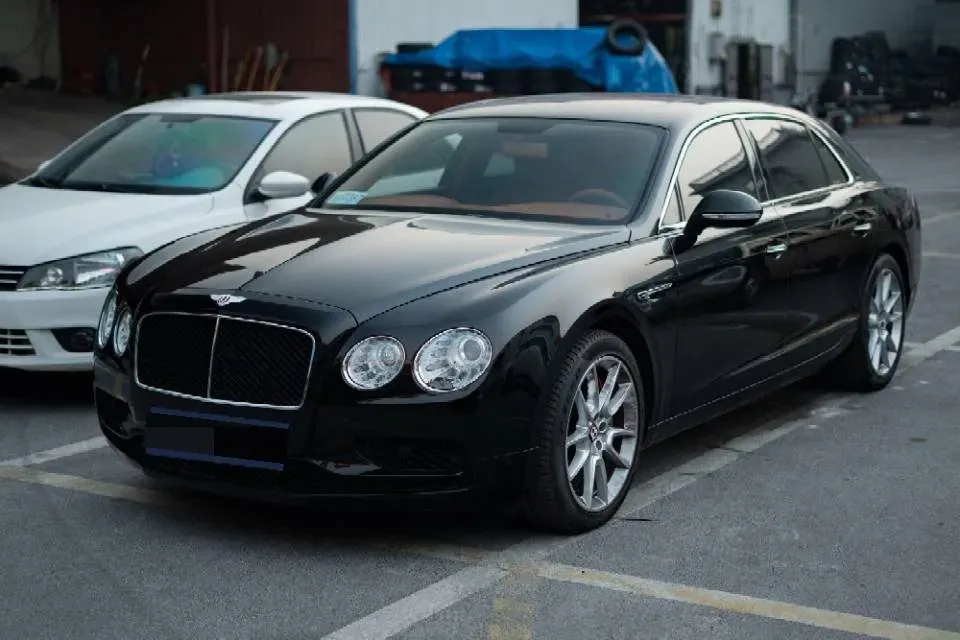 2017 Bentley Flying Spur 4.0T 528HP V8 8AT,autocango,china used car exporter,china ev exporter,chinese used car exporter,chinese used ev exporter