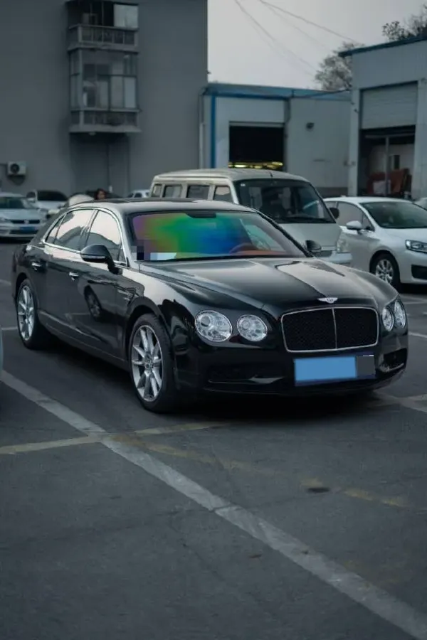 2017 Bentley Flying Spur 4.0T 528HP V8 8AT,autocango,china used car exporter,china ev exporter,chinese used car exporter,chinese used ev exporter