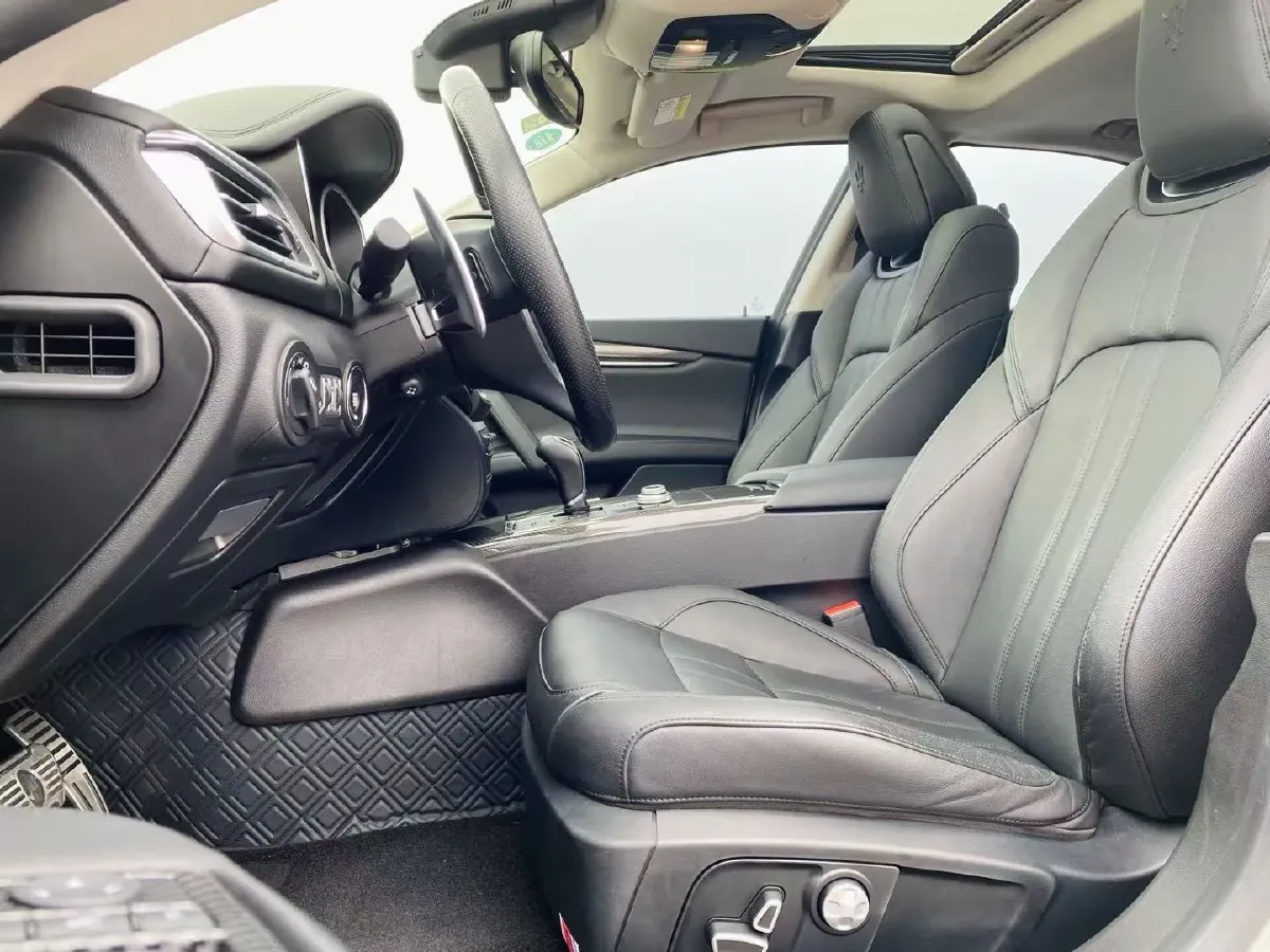 2019 Maserati Ghibli 3.0T 350HP V6 8AT,autocango,china used car exporter,china ev exporter,chinese used car exporter,chinese used ev exporter