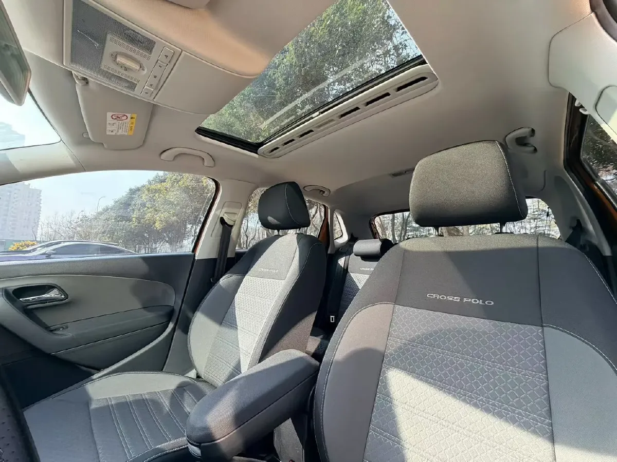 2016 Volkswagen Polo 1.6L 110HP L4 6AT,autocango,china used car exporter,china ev exporter,chinese used car exporter,chinese used ev exporter