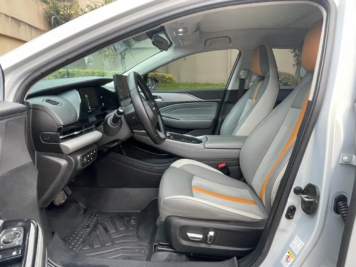 2022 ChangAn Oshan Z6 1.5T 170HP L4 6TCT PHEV 28.4KWH,autocango,china used car exporter,china ev exporter,chinese used car exporter,chinese used ev exporter