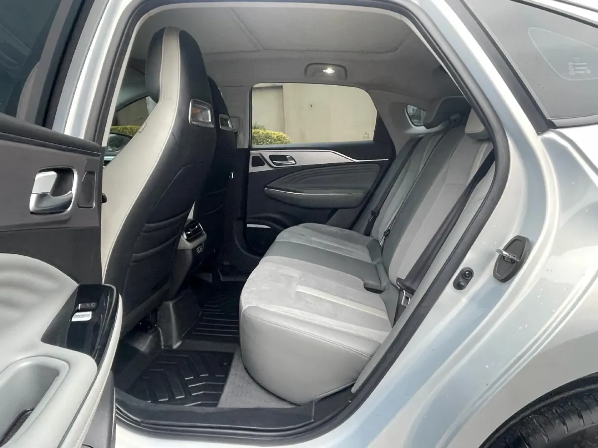 2022 ChangAn Oshan Z6 1.5T 170HP L4 6TCT PHEV 28.4KWH,autocango,china used car exporter,china ev exporter,chinese used car exporter,chinese used ev exporter