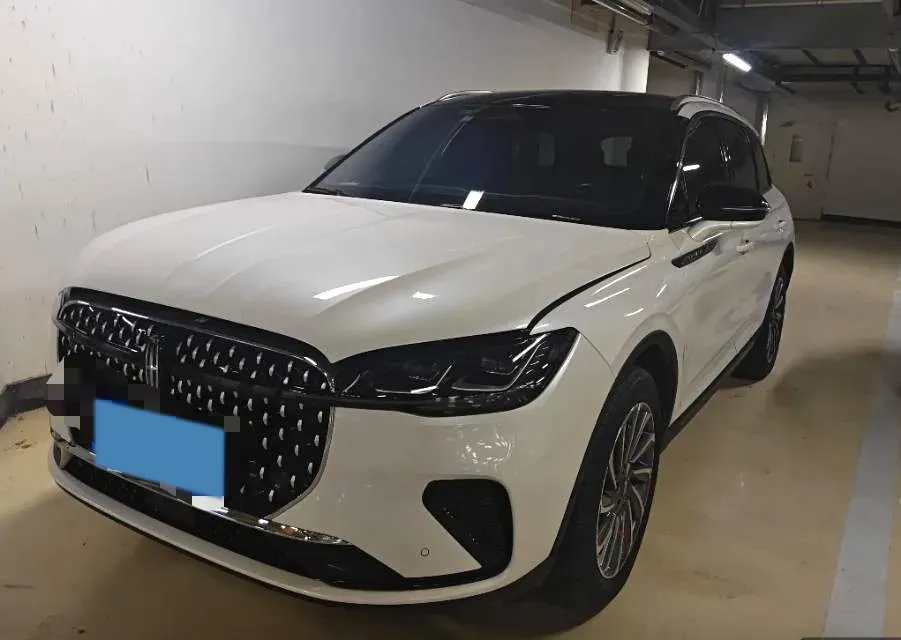 2023 Lincoln Corsair 2.0T 261HP L4 8AT,autocango,china used car exporter,china ev exporter,chinese used car exporter,chinese used ev exporter