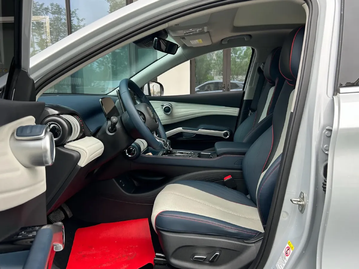 2022 Foton Grand General G7 2.0T 238HP L4 8AT,autocango,china used car exporter,china ev exporter,chinese used car exporter,chinese used ev exporter