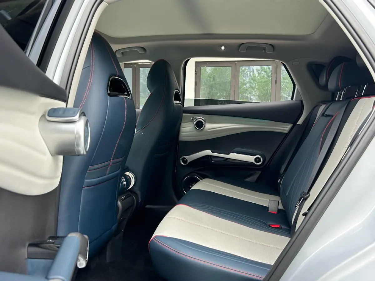 2022 Foton Grand General G7 2.0T 238HP L4 8AT,autocango,china used car exporter,china ev exporter,chinese used car exporter,chinese used ev exporter