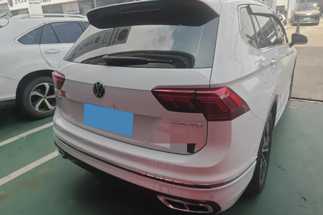 2023 Volkswagen Tiguan L 2.0T 186HP L4 7DCT,autocango,china used car exporter,china ev exporter,chinese used car exporter,chinese used ev exporter
