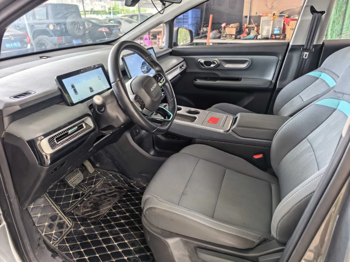 2024 Leapmotor C11 1.5L 95HP L4 REEV 43.74KWH,autocango,china used car exporter,china ev exporter,chinese used car exporter,chinese used ev exporter