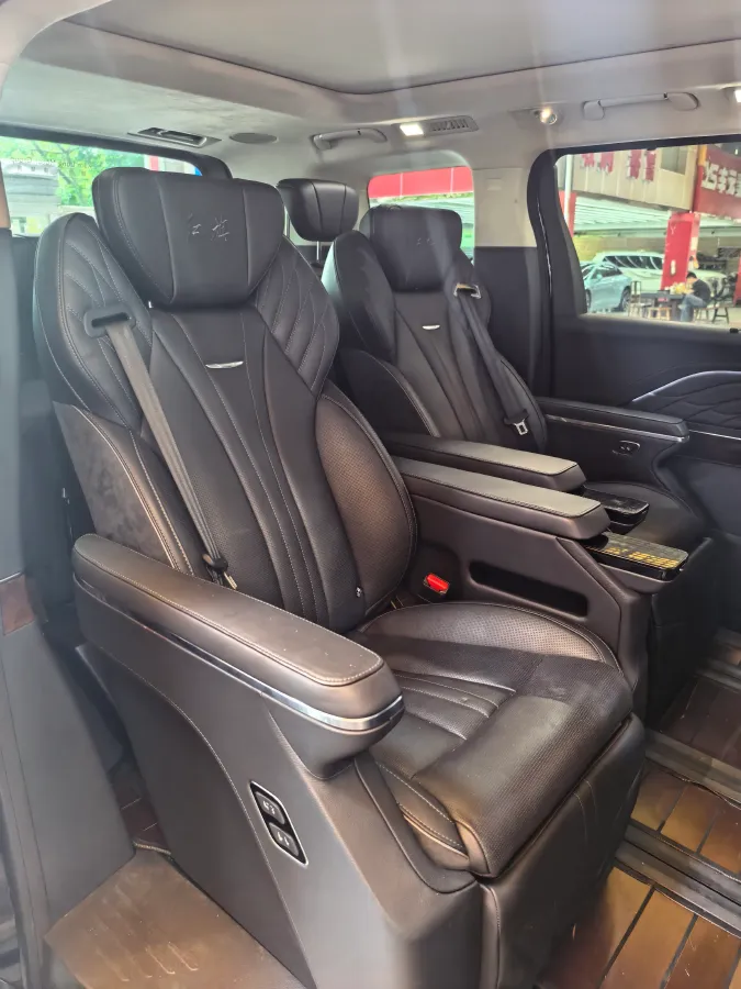 2023 HongQi HQ9 2.0T 252HP L4 8AT,autocango,china used car exporter,china ev exporter,chinese used car exporter,chinese used ev exporter