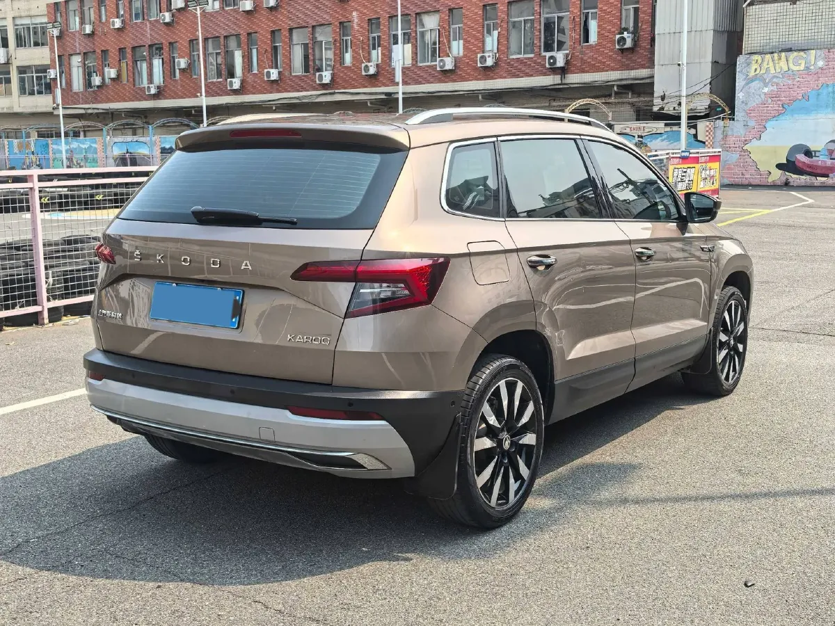 2021 Skoda Karoq 1.4T 150HP L4 7DCT,autocango,china used car exporter,china ev exporter,chinese used car exporter,chinese used ev exporter