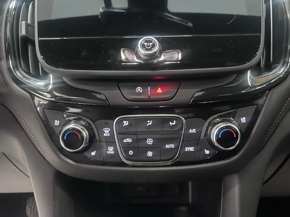 2021 Chevrolet Equinox 2.0T 237HP L4 9AT,autocango,china used car exporter,china ev exporter,chinese used car exporter,chinese used ev exporter