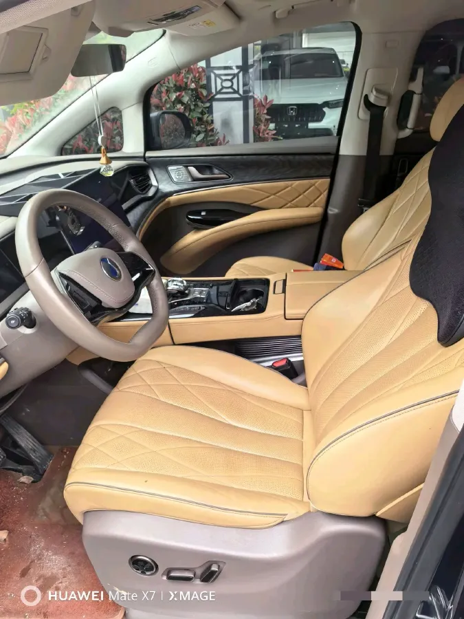 2023 Denza D9 1.5T 139HP L4 E-CVT PHEV 20.39KWH,autocango,china used car exporter,china ev exporter,chinese used car exporter,chinese used ev exporter