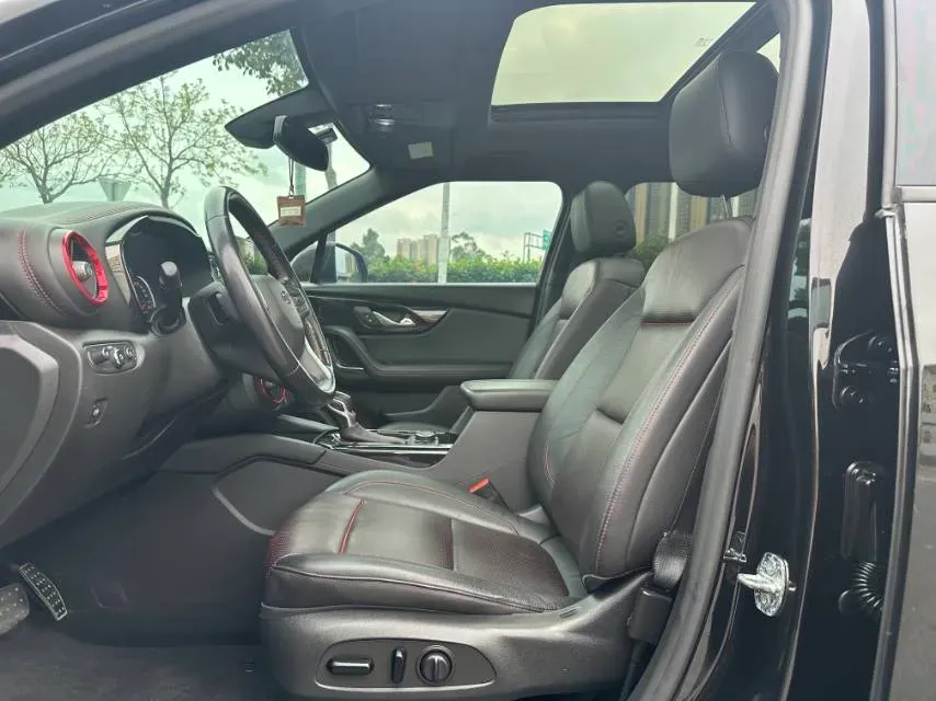 2020 Chevrolet Blazer 2.0T 237HP L4 9AT,autocango,china used car exporter,china ev exporter,chinese used car exporter,chinese used ev exporter