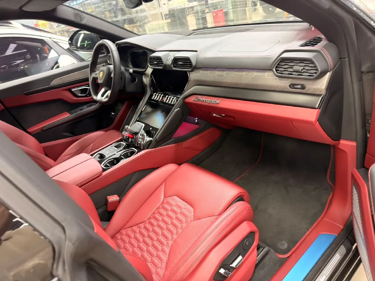 2021 Lamborghini Urus 4.0T 641HP V8 8AT,autocango,china used car exporter,china ev exporter,chinese used car exporter,chinese used ev exporter