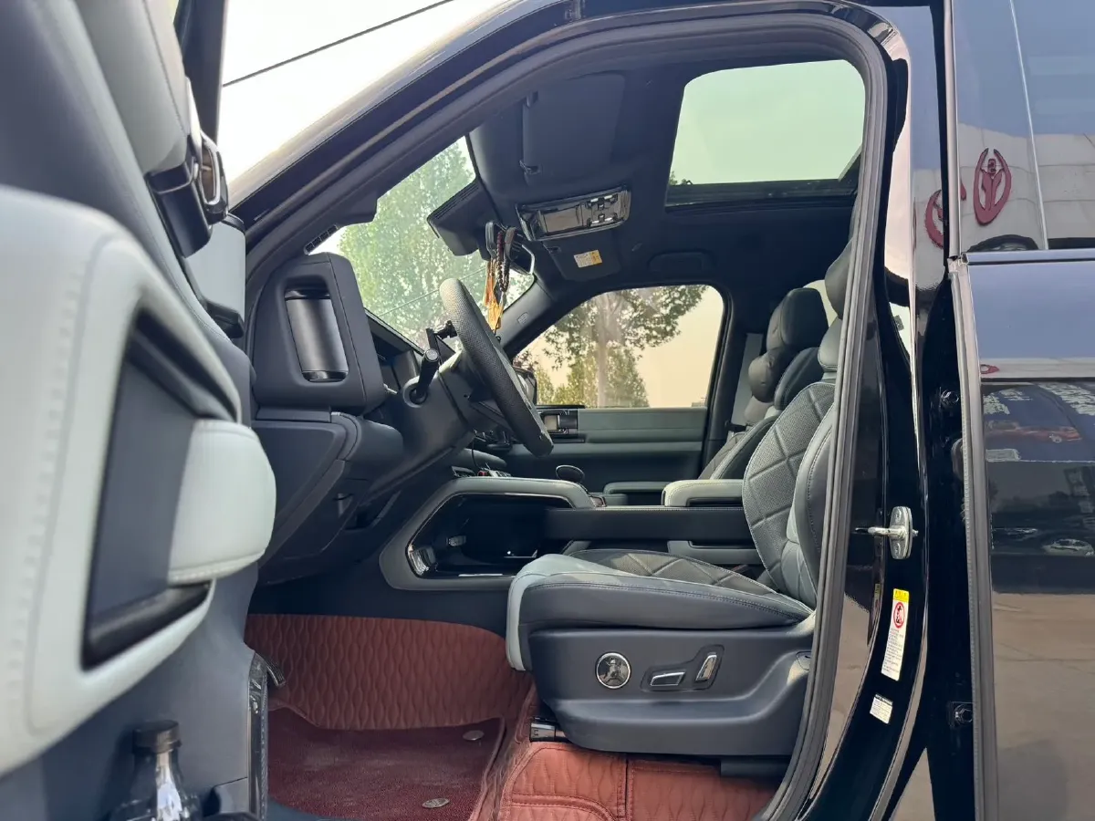 2023 FangChengBao Bao 5 1.5T 194HP L4 E-CVT PHEV 31.8KWH,autocango,china used car exporter,china ev exporter,chinese used car exporter,chinese used ev exporter