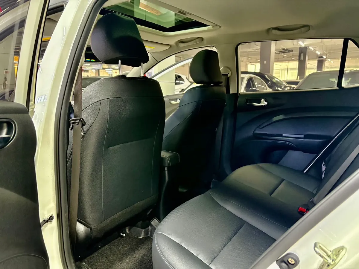 2021 Kia KX1 1.4L 100HP L4 CVT,autocango,china used car exporter,china ev exporter,chinese used car exporter,chinese used ev exporter