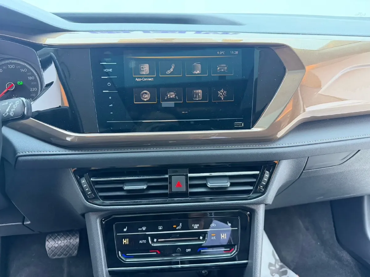 2021 Volkswagen Tharu 1.4T 150HP L4 7DCT,autocango,china used car exporter,china ev exporter,chinese used car exporter,chinese used ev exporter