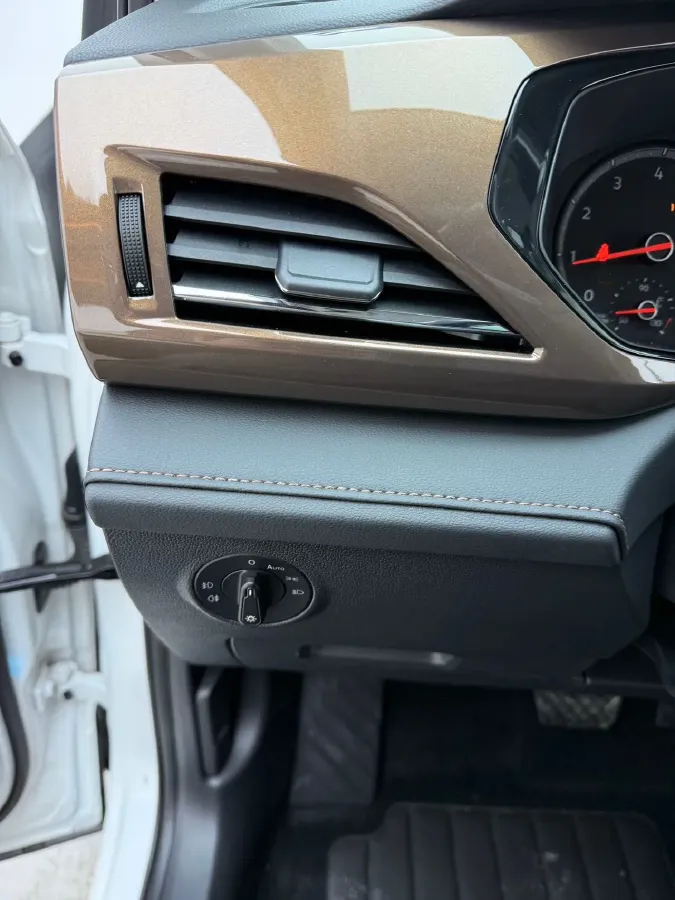 2021 Volkswagen Tharu 1.4T 150HP L4 7DCT,autocango,china used car exporter,china ev exporter,chinese used car exporter,chinese used ev exporter