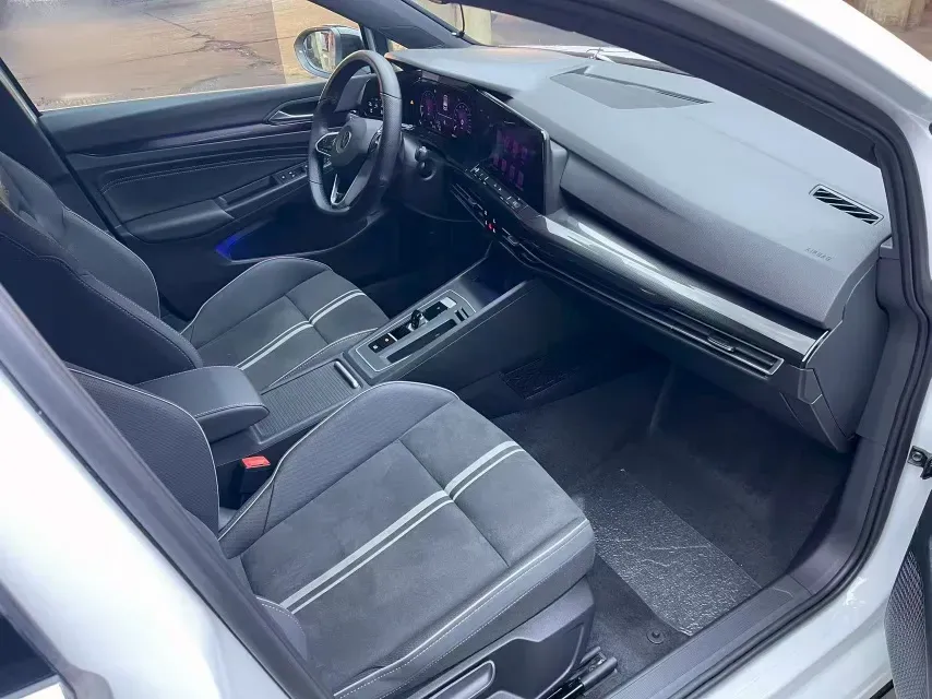 2023 Volkswagen Golf 1.4T 150HP L4 7DCT,autocango,china used car exporter,china ev exporter,chinese used car exporter,chinese used ev exporter