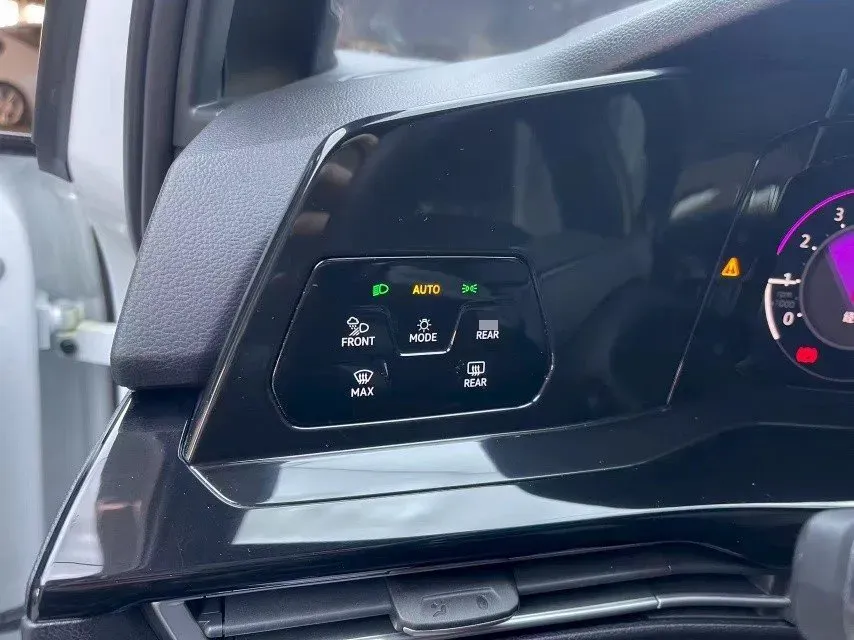 2023 Volkswagen Golf 1.4T 150HP L4 7DCT,autocango,china used car exporter,china ev exporter,chinese used car exporter,chinese used ev exporter