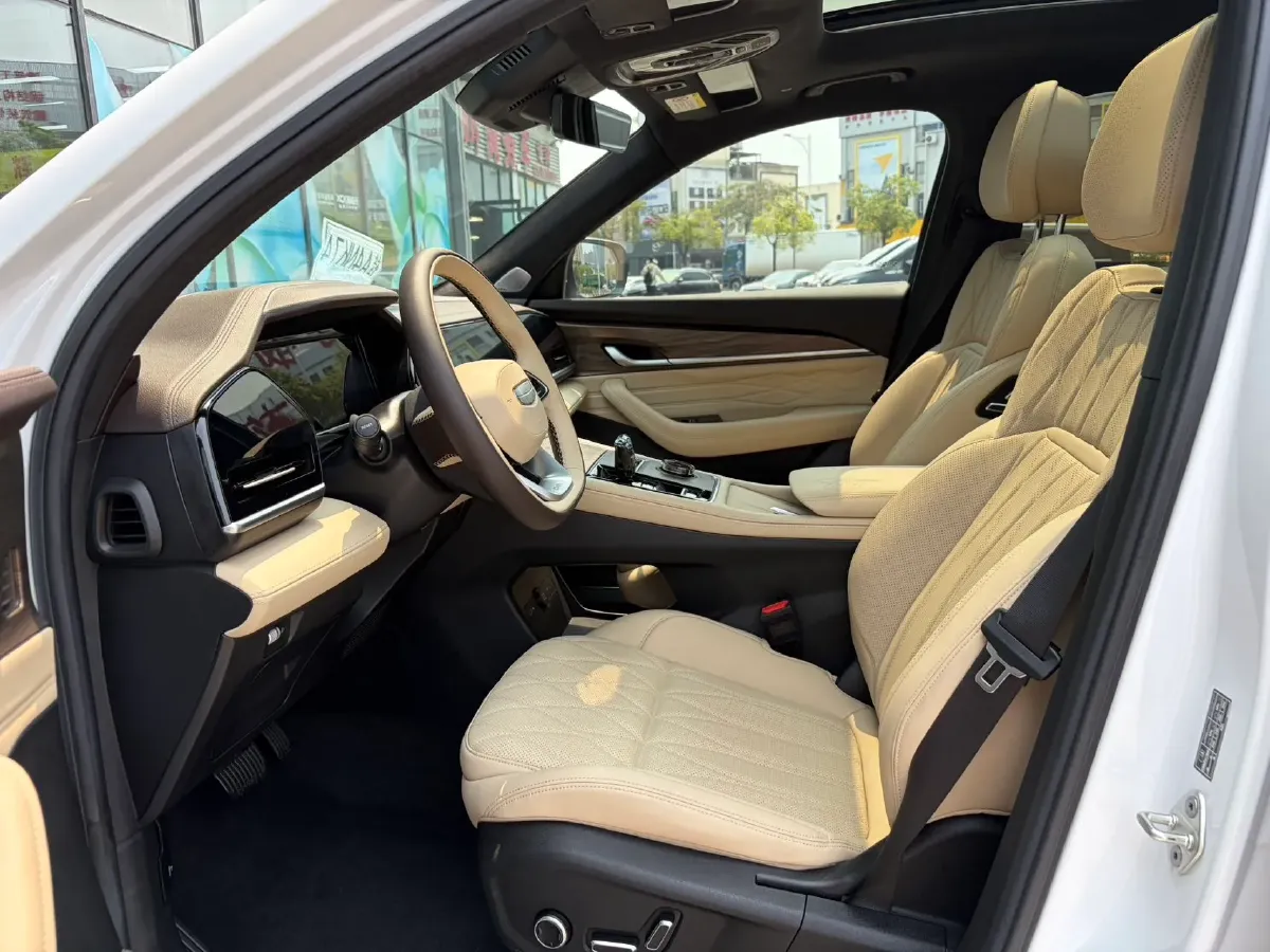 2025 Geely Monjaro 2.0T 238HP L4 8AT,autocango,china used car exporter,china ev exporter,chinese used car exporter,chinese used ev exporter