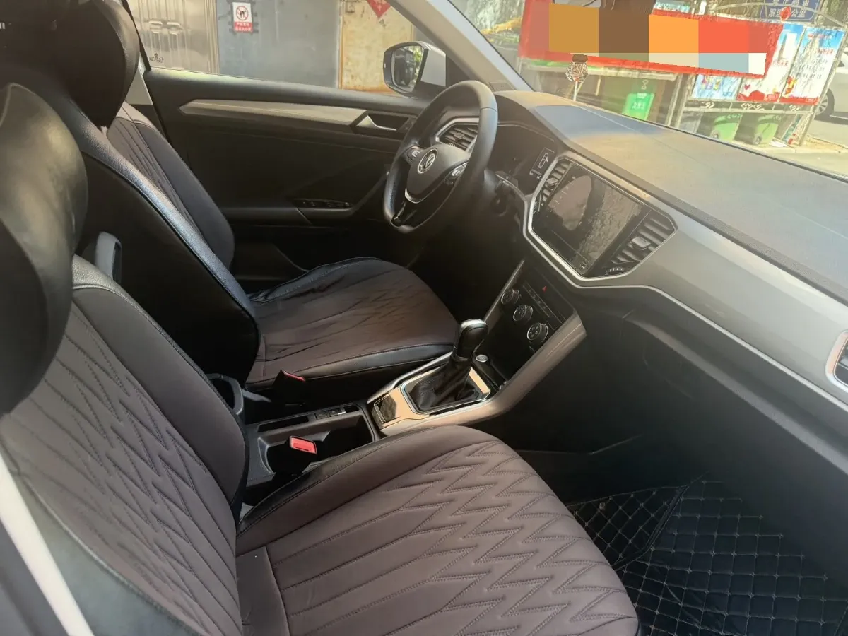 2022 Volkswagen T-Roc 1.4T 150HP L4 7DCT,autocango,china used car exporter,china ev exporter,chinese used car exporter,chinese used ev exporter