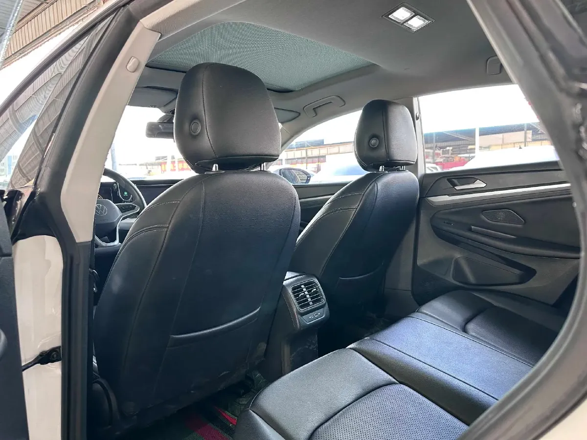 2022 Jetour DASHING i-DM 1.5T 156HP L4 3DHT PHEV 19.27KWH,autocango,china used car exporter,china ev exporter,chinese used car exporter,chinese used ev exporter