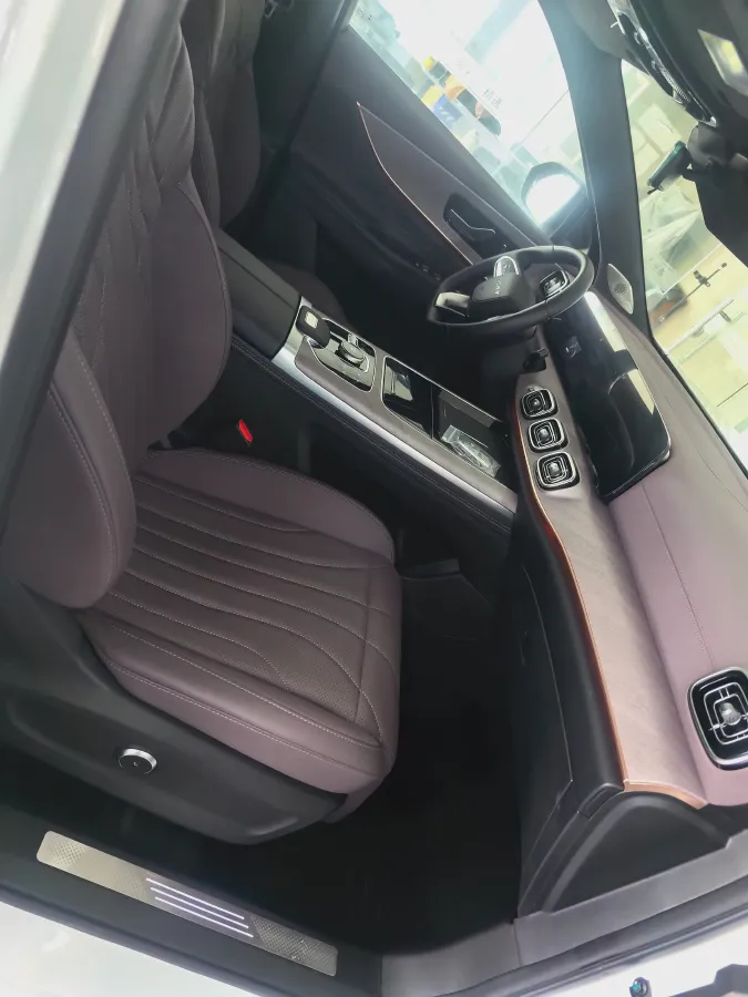 2023 Chery Tiggo 9 2.0T 261HP L4 8AT,autocango,china used car exporter,china ev exporter,chinese used car exporter,chinese used ev exporter