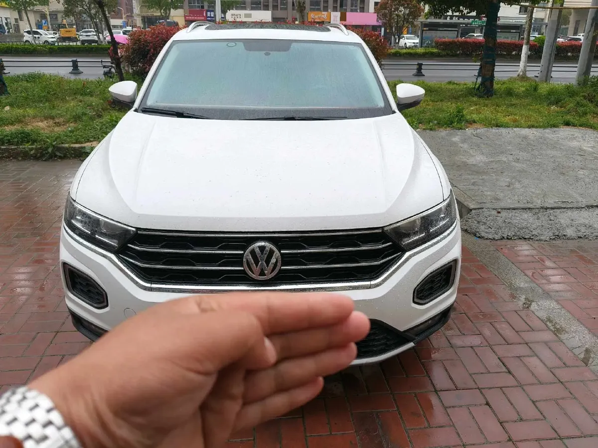 2020 Volkswagen T-Roc 1.4T 150HP L4 7DCT,autocango,china used car exporter,china ev exporter,chinese used car exporter,chinese used ev exporter