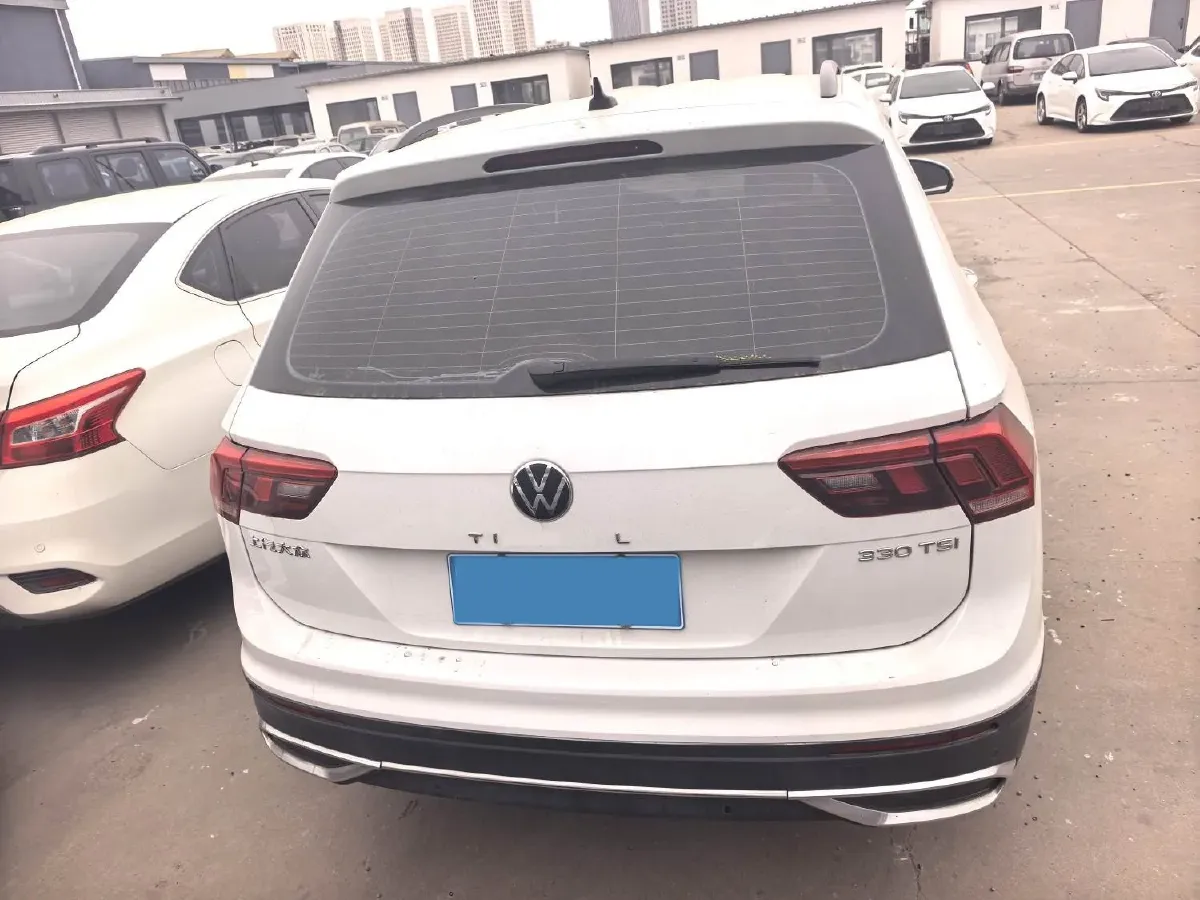 2023 Volkswagen Tiguan L 2.0T 186HP L4 7DCT,autocango,china used car exporter,china ev exporter,chinese used car exporter,chinese used ev exporter