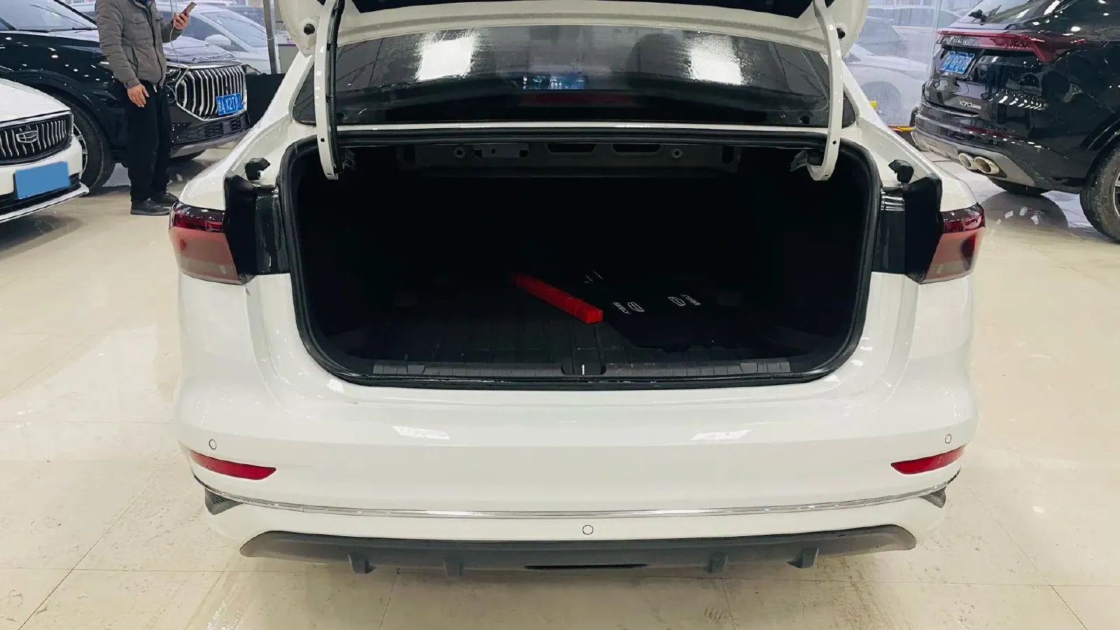 2025 Geely Emgrand 1.5L 127HP L4 CVT,autocango,china used car exporter,china ev exporter,chinese used car exporter,chinese used ev exporter