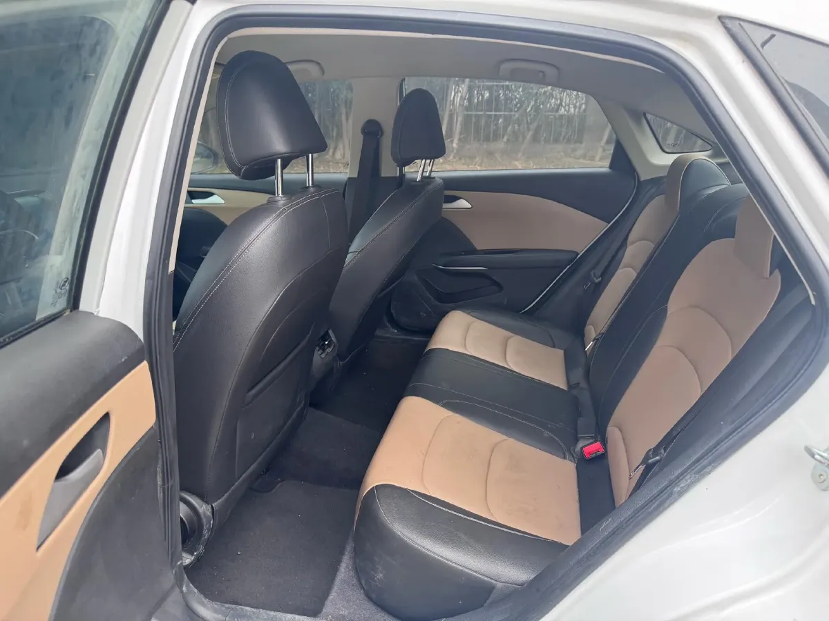 2020 Chevrolet Monza 1.5L 113HP L4 6AT,autocango,china used car exporter,china ev exporter,chinese used car exporter,chinese used ev exporter