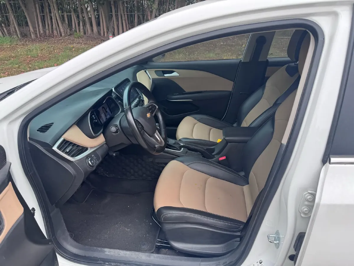 2020 Chevrolet Monza 1.5L 113HP L4 6AT,autocango,china used car exporter,china ev exporter,chinese used car exporter,chinese used ev exporter