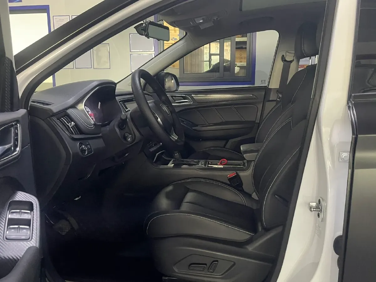 2020 Roewe i6 1.5T 169HP L4 7DCT,autocango,china used car exporter,china ev exporter,chinese used car exporter,chinese used ev exporter