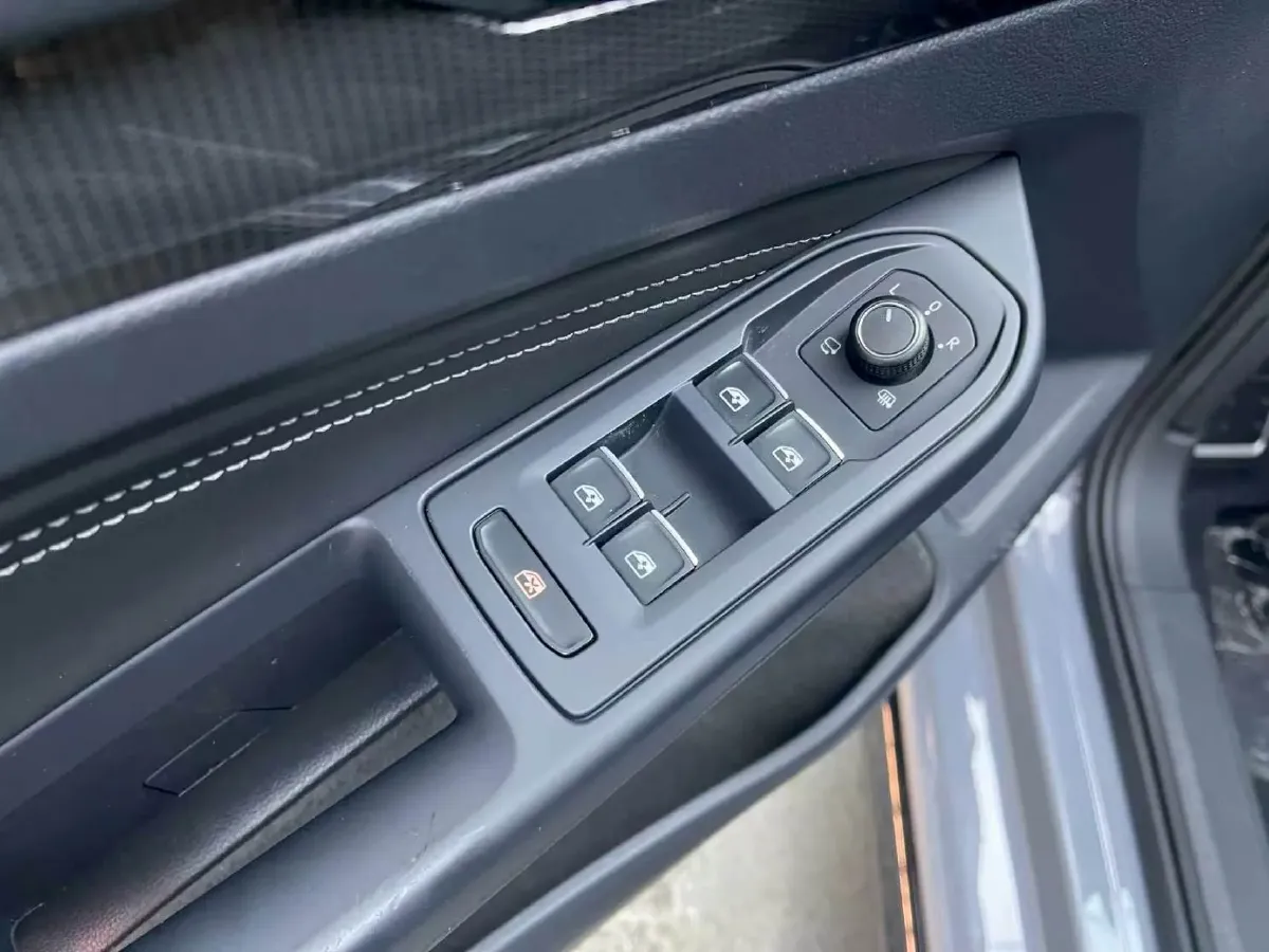 2021 Volkswagen Golf 1.4T 150HP L4 7DCT,autocango,china used car exporter,china ev exporter,chinese used car exporter,chinese used ev exporter