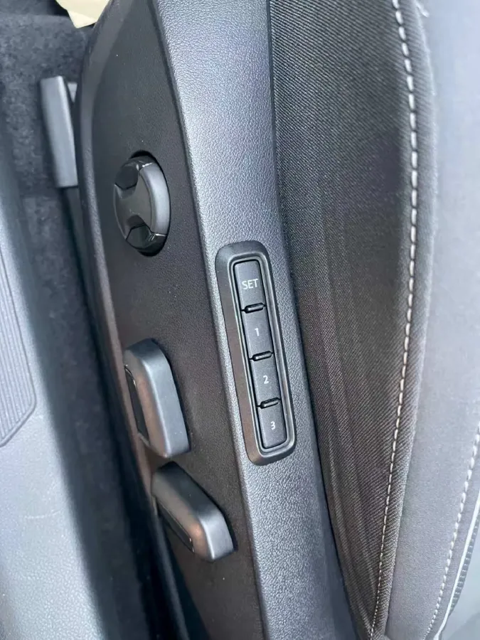 2021 Volkswagen Golf 1.4T 150HP L4 7DCT,autocango,china used car exporter,china ev exporter,chinese used car exporter,chinese used ev exporter