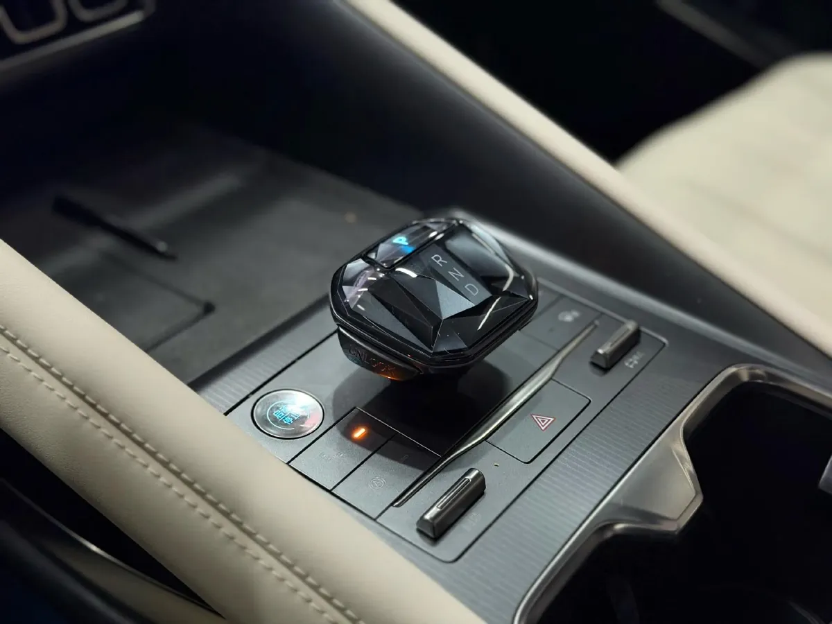 2024 BYD SongL EV BEV 71.8KWH,autocango,china used car exporter,china ev exporter,chinese used car exporter,chinese used ev exporter