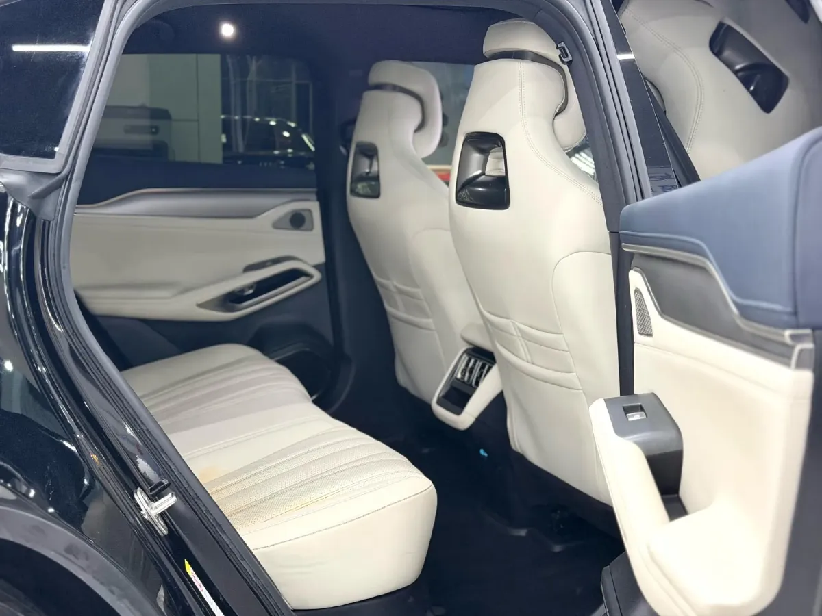 2024 BYD SongL EV BEV 71.8KWH,autocango,china used car exporter,china ev exporter,chinese used car exporter,chinese used ev exporter