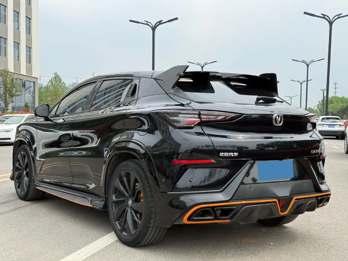 2022 ChangAn UNI-T 1.5T 188HP L4 7DCT,autocango,china used car exporter,china ev exporter,chinese used car exporter,chinese used ev exporter