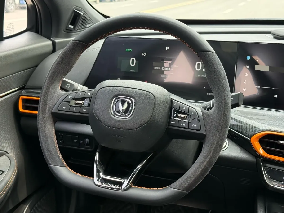 2022 ChangAn UNI-T 1.5T 188HP L4 7DCT,autocango,china used car exporter,china ev exporter,chinese used car exporter,chinese used ev exporter