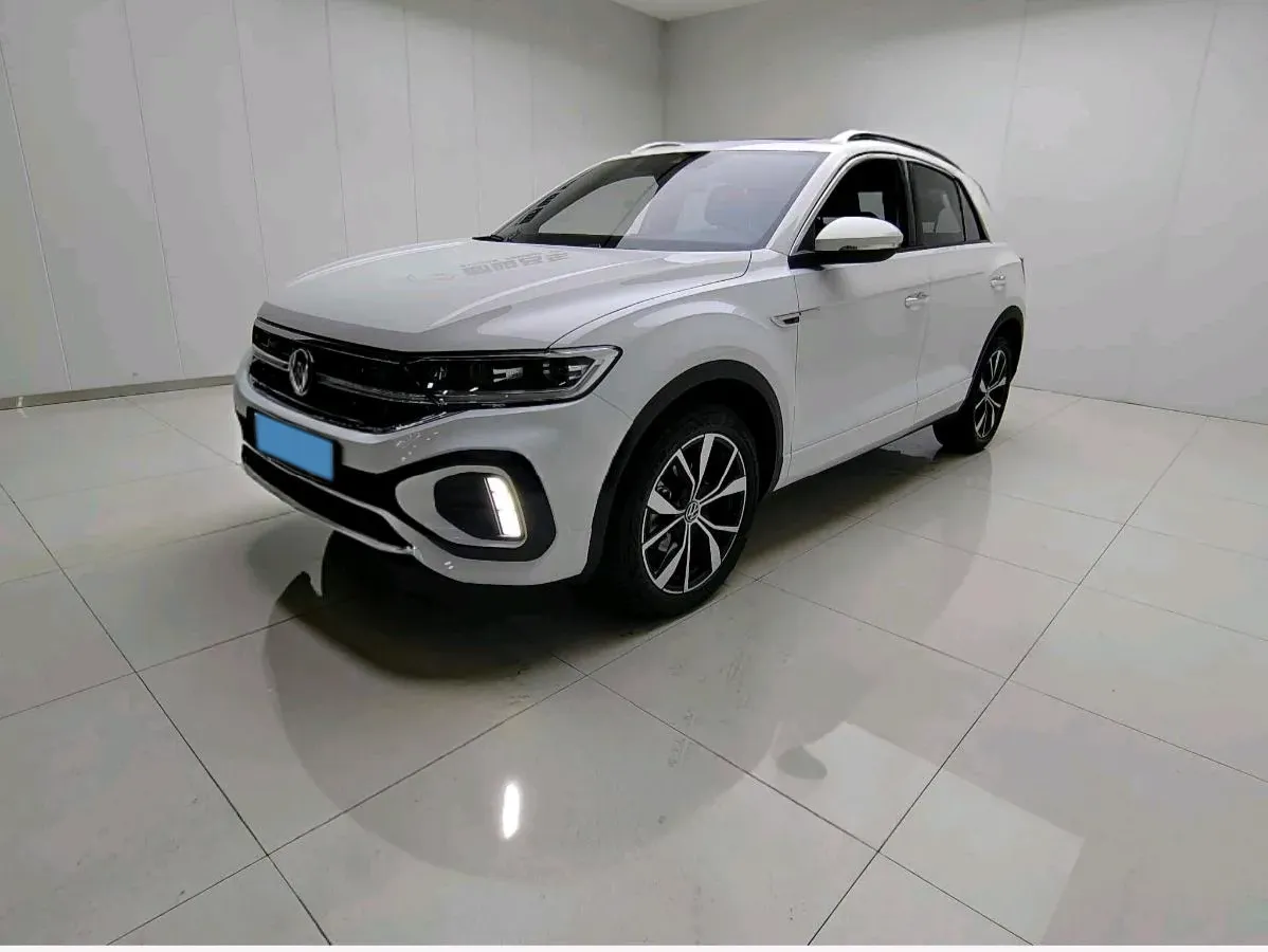 2023 Volkswagen T-Roc 1.5T 160HP L4 7DCT,autocango,china used car exporter,china ev exporter,chinese used car exporter,chinese used ev exporter