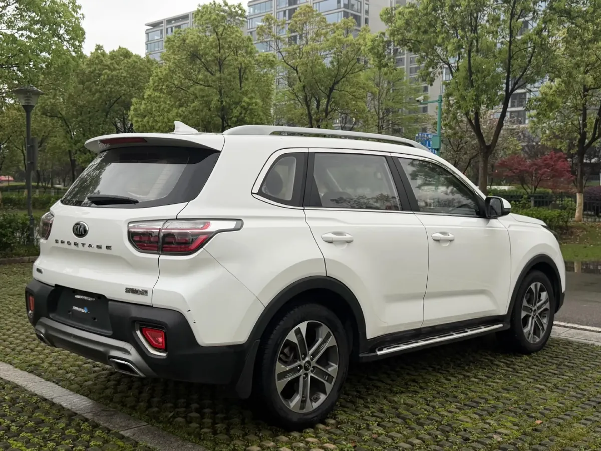 2018 Kia Sportage R 2.0L 160HP L4 6AT,autocango,china used car exporter,china ev exporter,chinese used car exporter,chinese used ev exporter