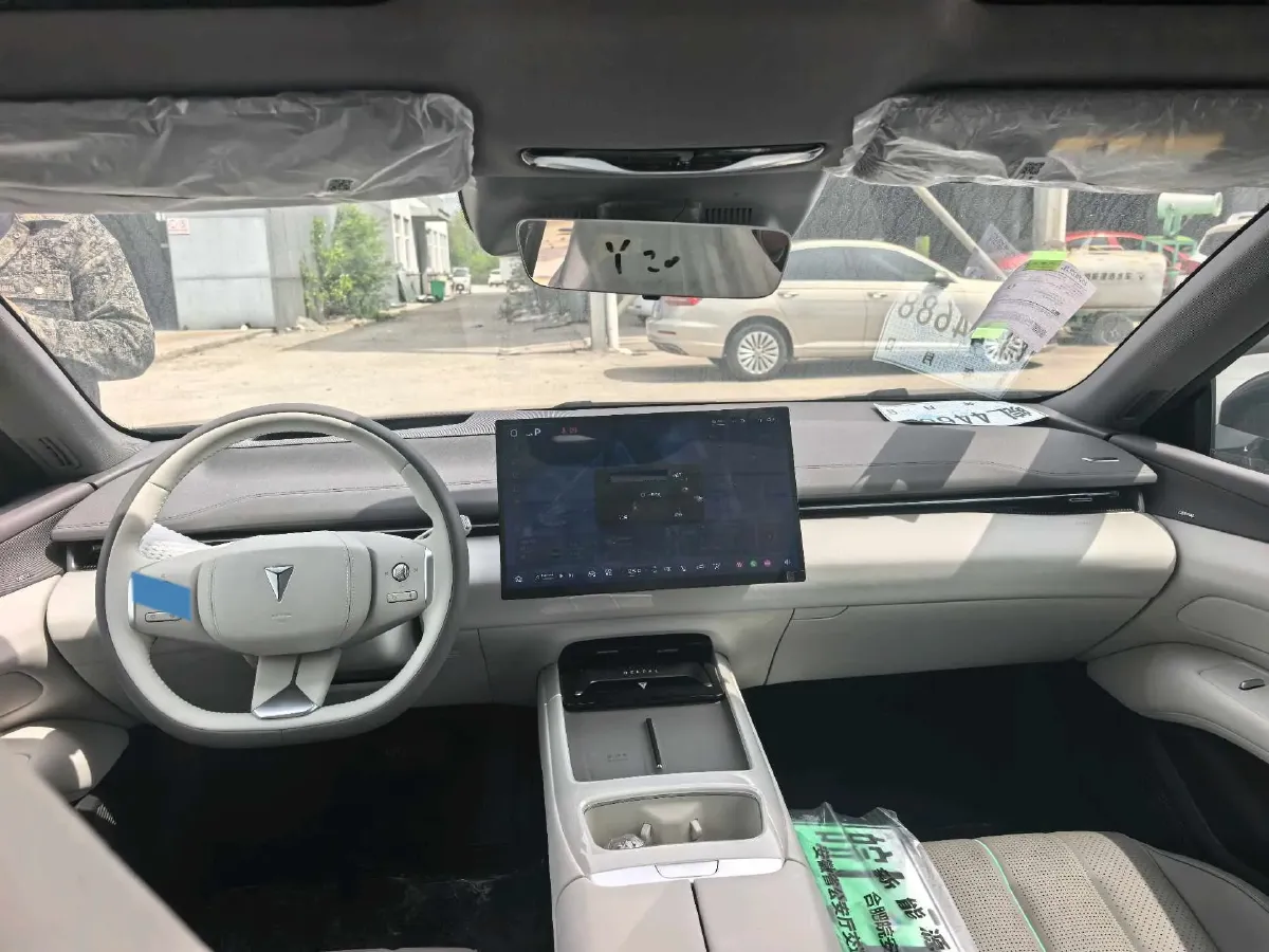 2026 Deepal L07 BEV,autocango,china used car exporter,china ev exporter,chinese used car exporter,chinese used ev exporter